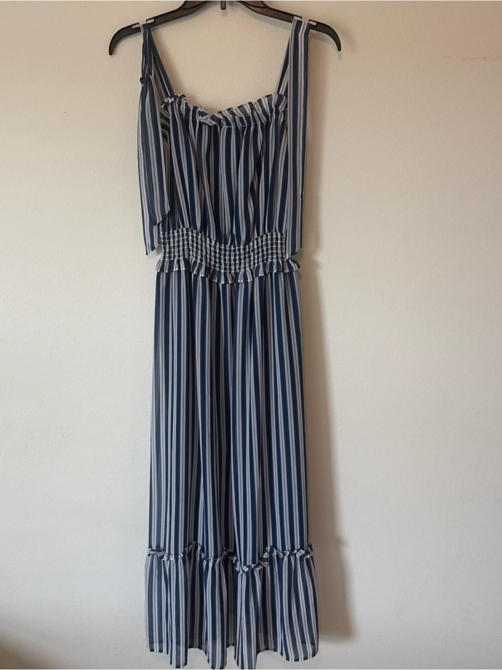 Who What Wear Blue and White Striped Maxi Dress Sz small